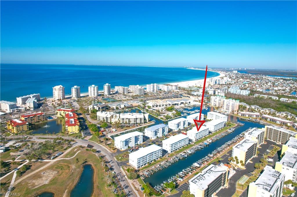 ROYAL PELICAN TOWNHOUSE - Residential