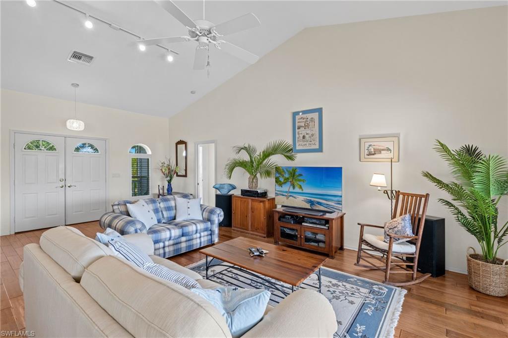 BRIGHT WATER - Residential