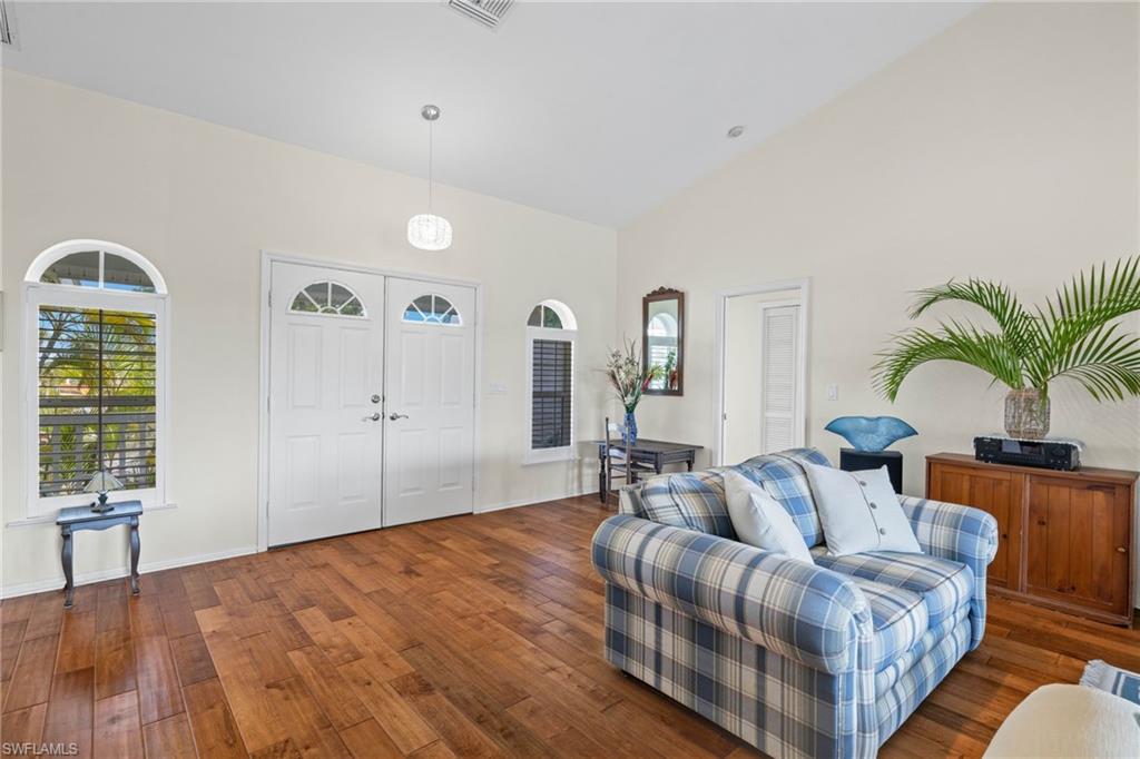 BRIGHT WATER - Residential