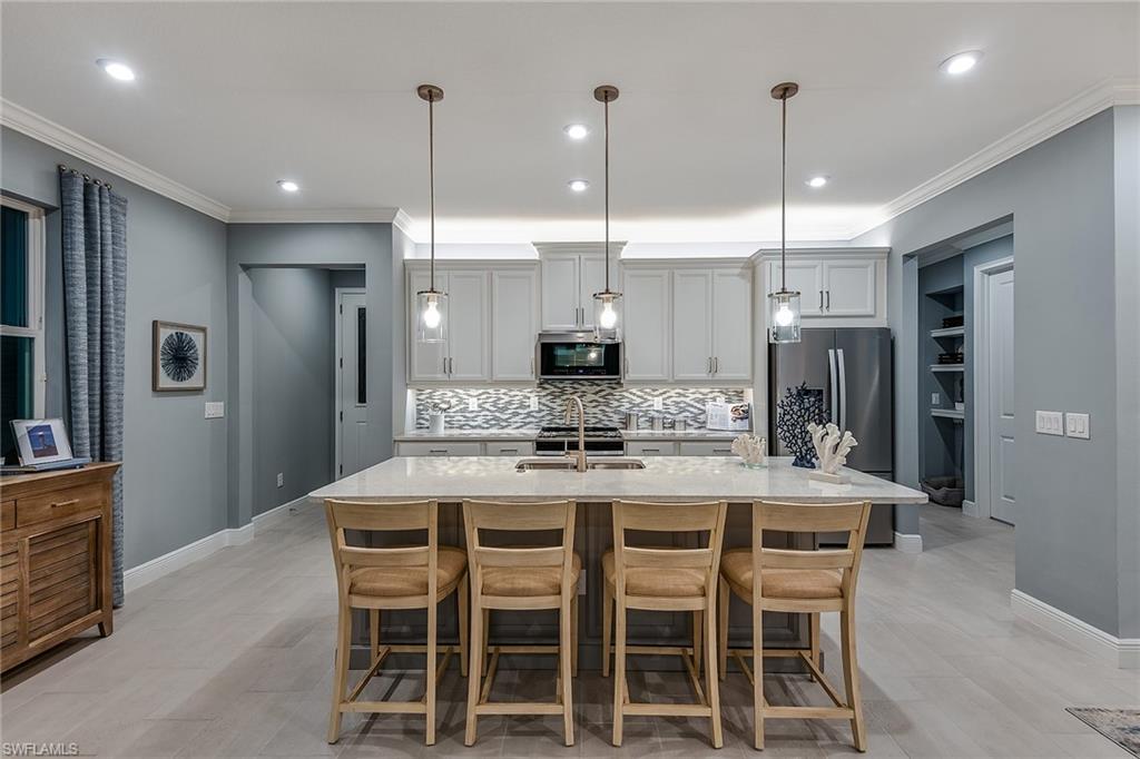 BONAVIE COVE - Residential