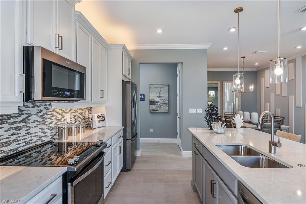 BONAVIE COVE - Residential