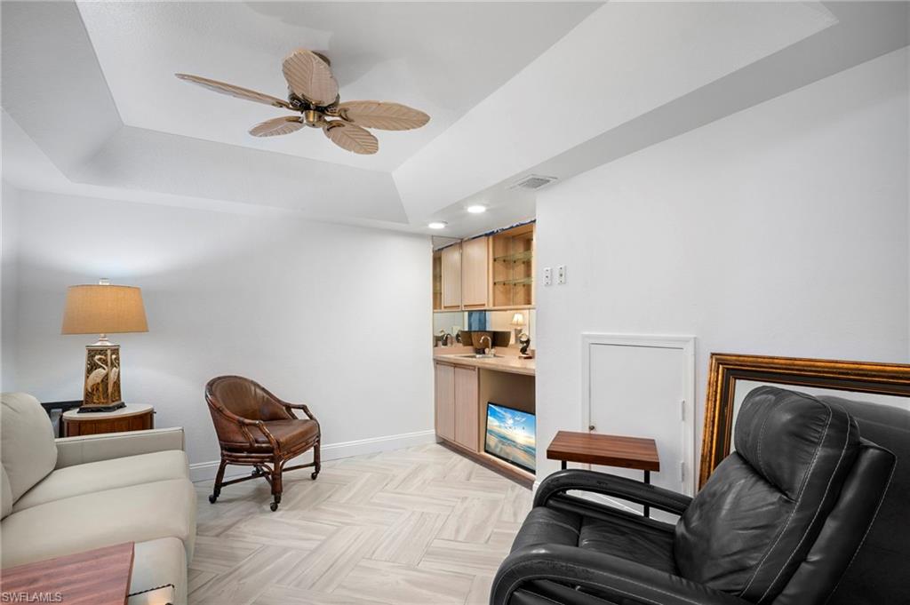 VILLAS AT FOUNTAIN LAKES - Residential