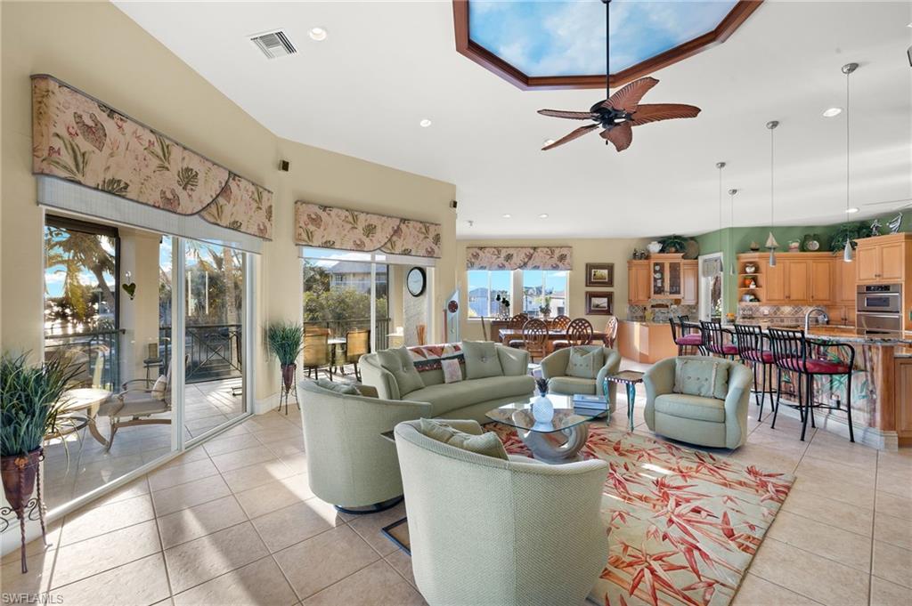 6000 Seagrape LN
