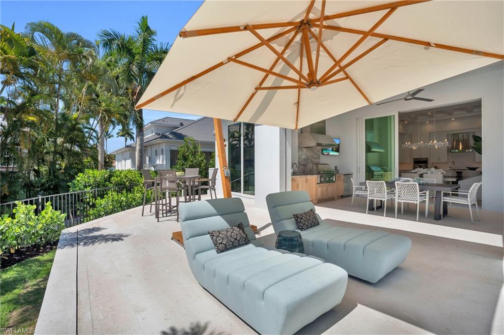 POINT WEST - Residential