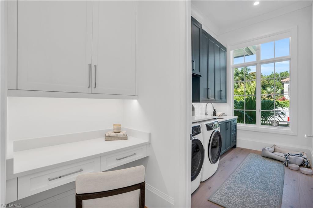 POINT WEST - Residential