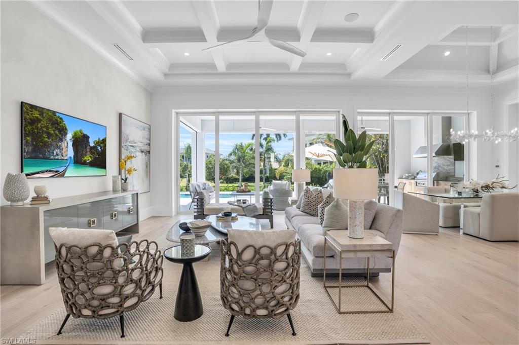 POINT WEST - Residential