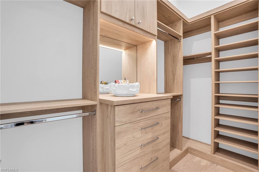 POINT WEST - Residential