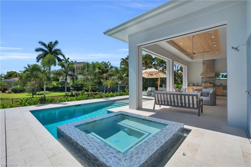 POINT WEST - Residential