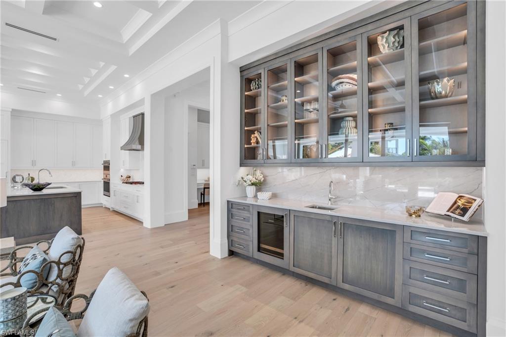 POINT WEST - Residential