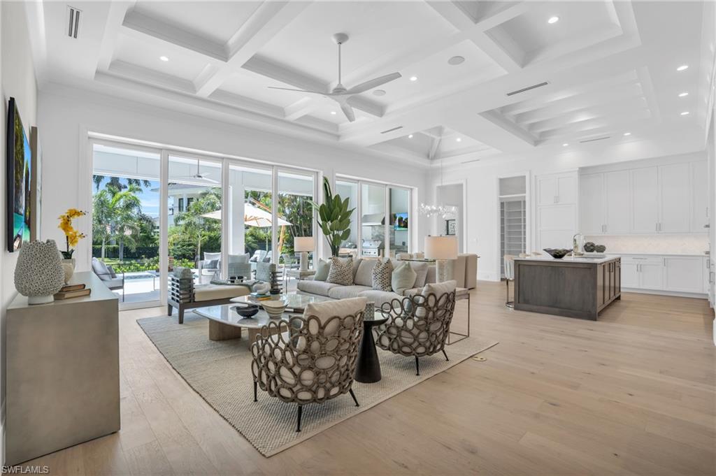 POINT WEST - Residential