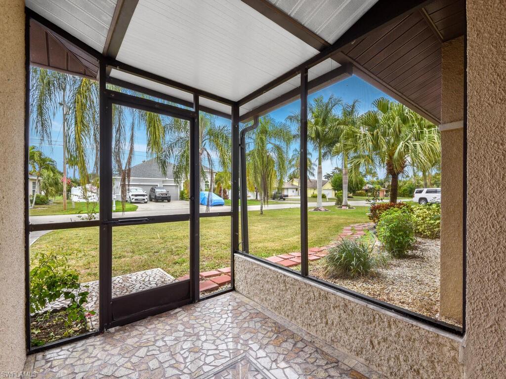 CAPE CORAL - Residential