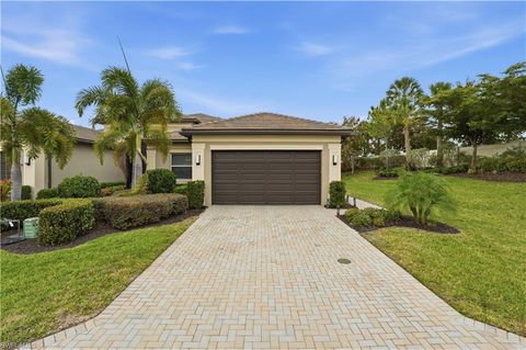 28400 Halton LN BONITA SPRINGS FL 34135
