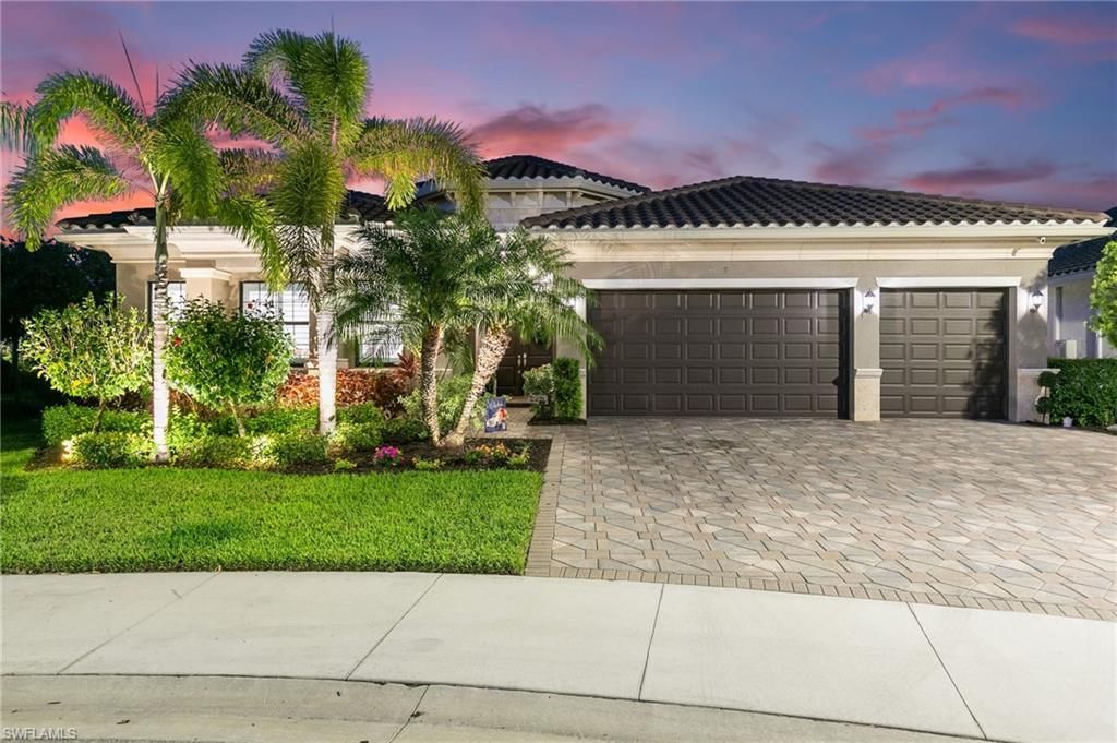Photo of 4605 Azalea DR, NAPLES, FL 34119 (MLS # 225082281)