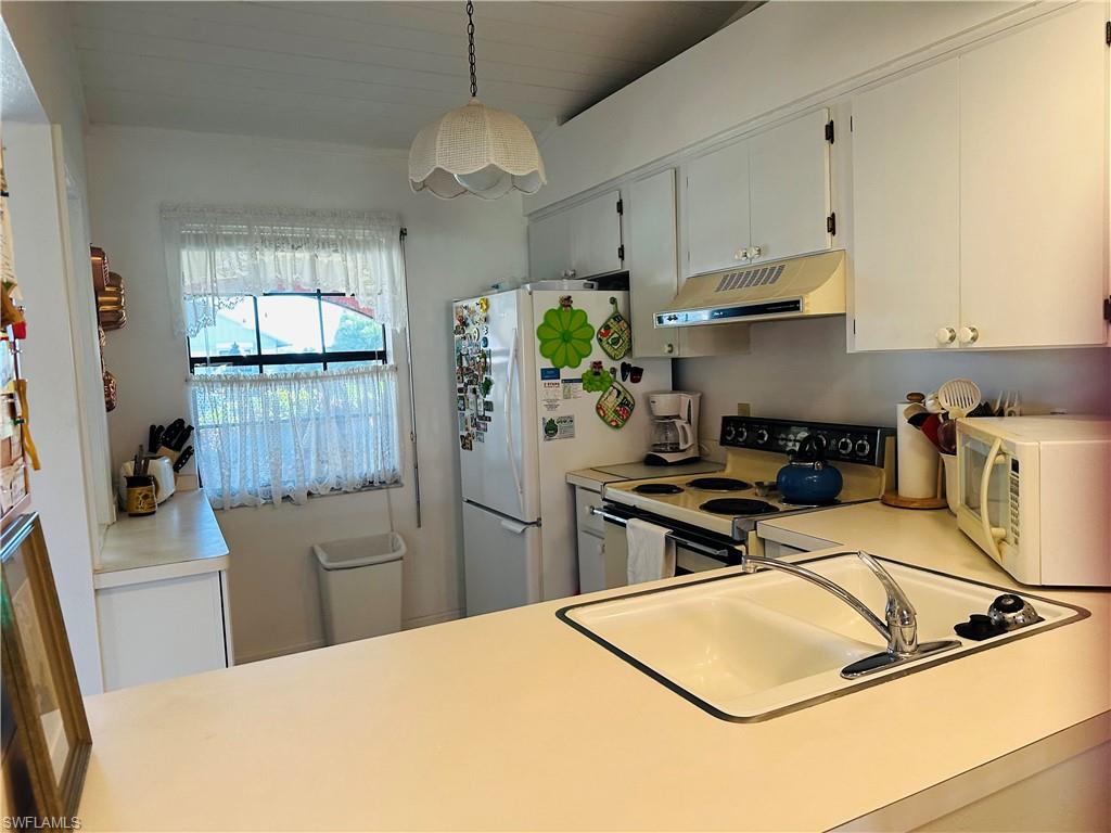 VILLAS AT CINNAMON COVE - Residential