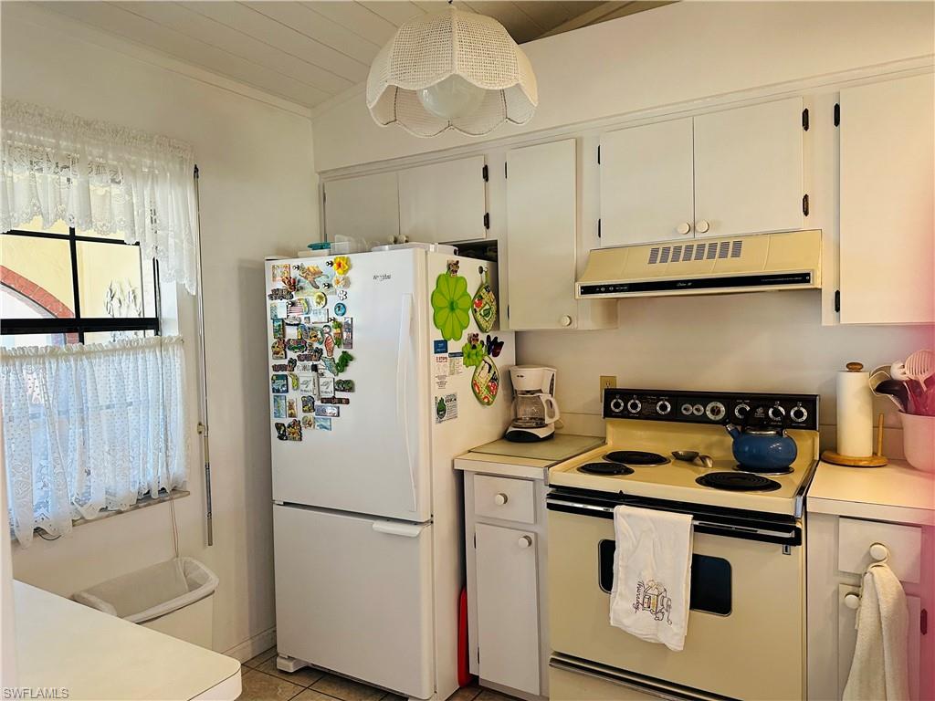 VILLAS AT CINNAMON COVE - Residential