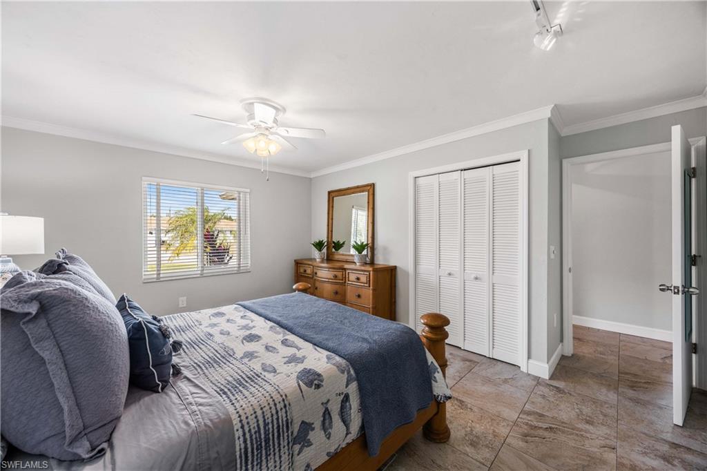 NAPLES PARK - Residential