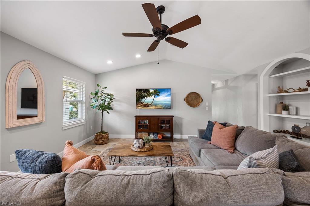 NAPLES PARK - Residential