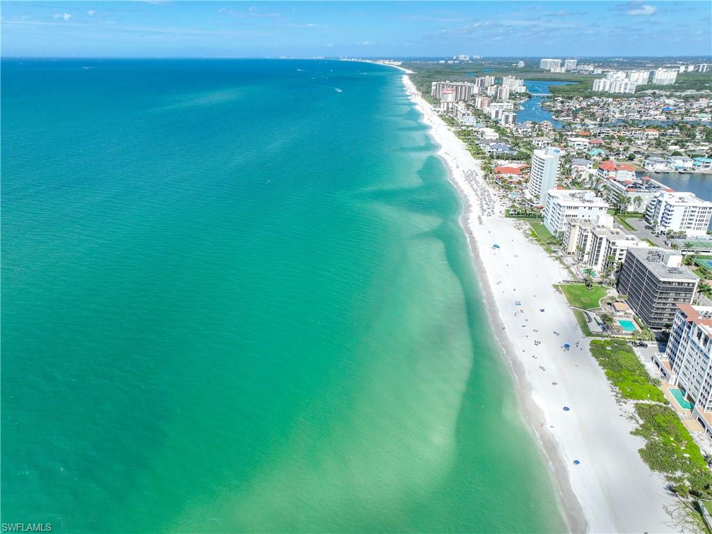 NAPLES PARK - Residential