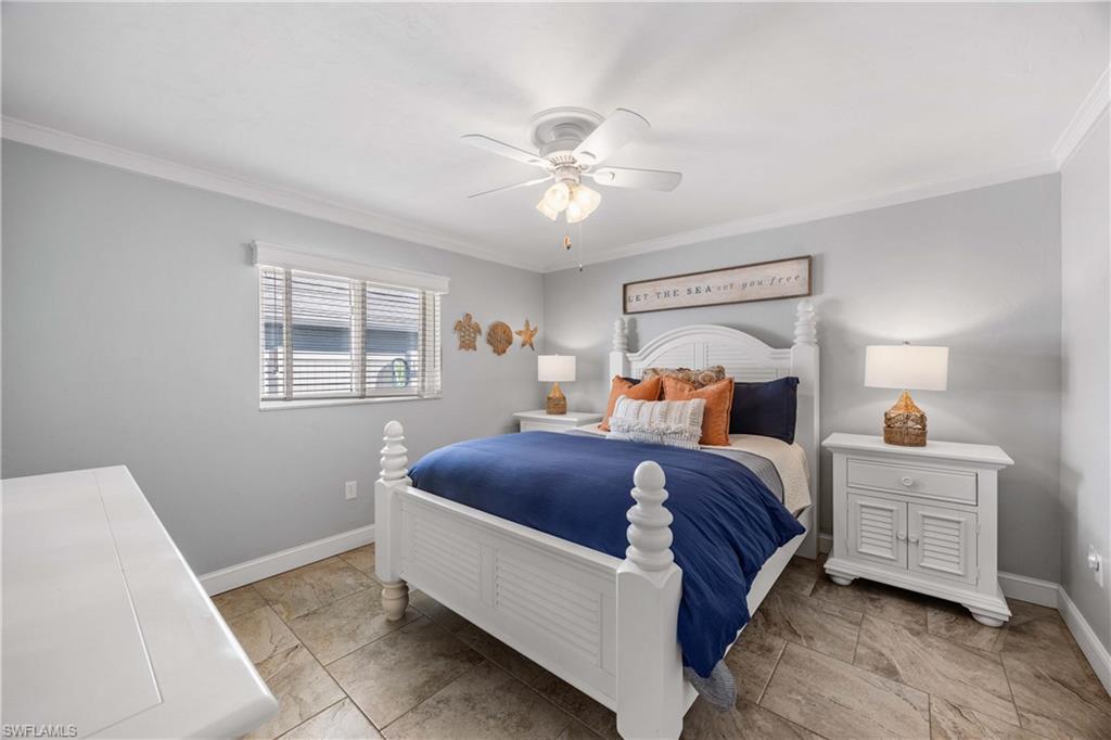 NAPLES PARK - Residential