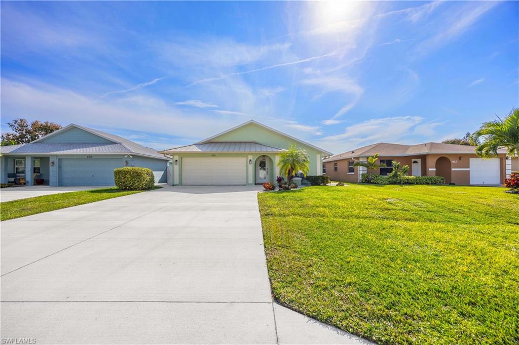 NAPLES PARK - Residential