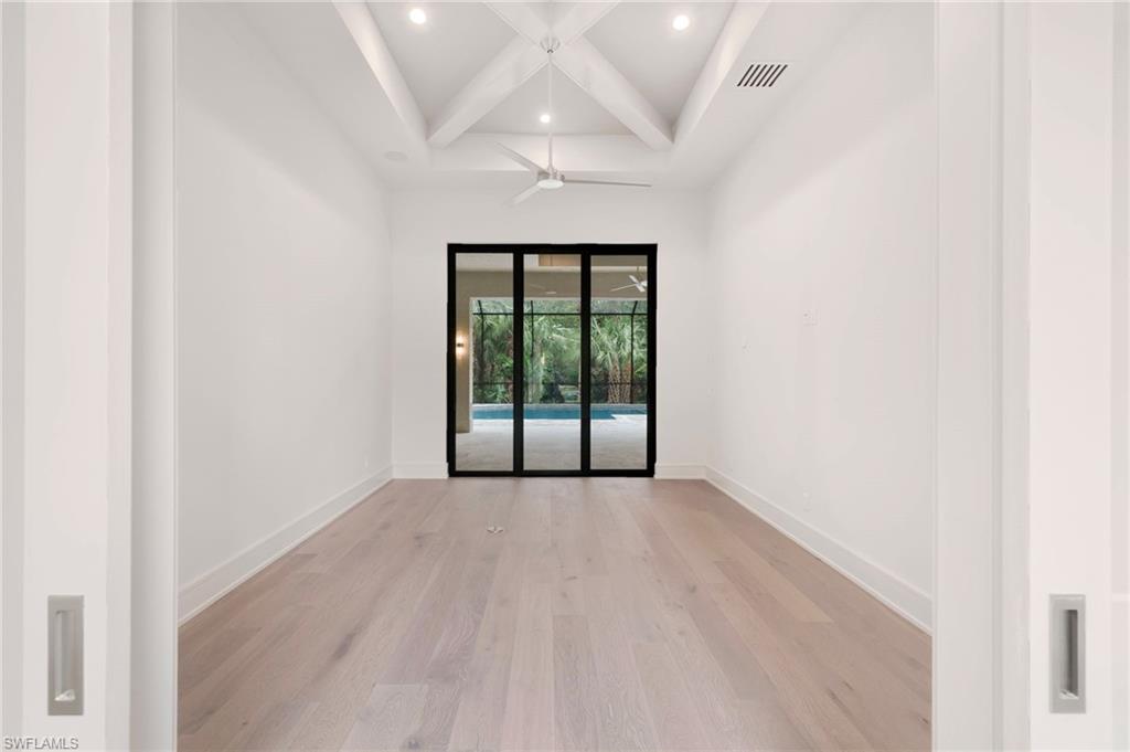 RIVERBROOKE - Residential