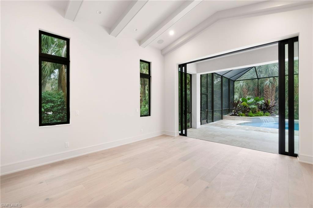 RIVERBROOKE - Residential