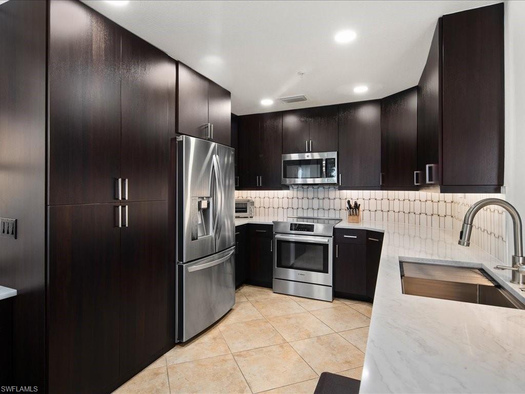 DI NAPOLI - Residential