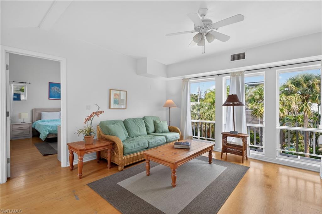 CAPTIVA BEACH - Residential