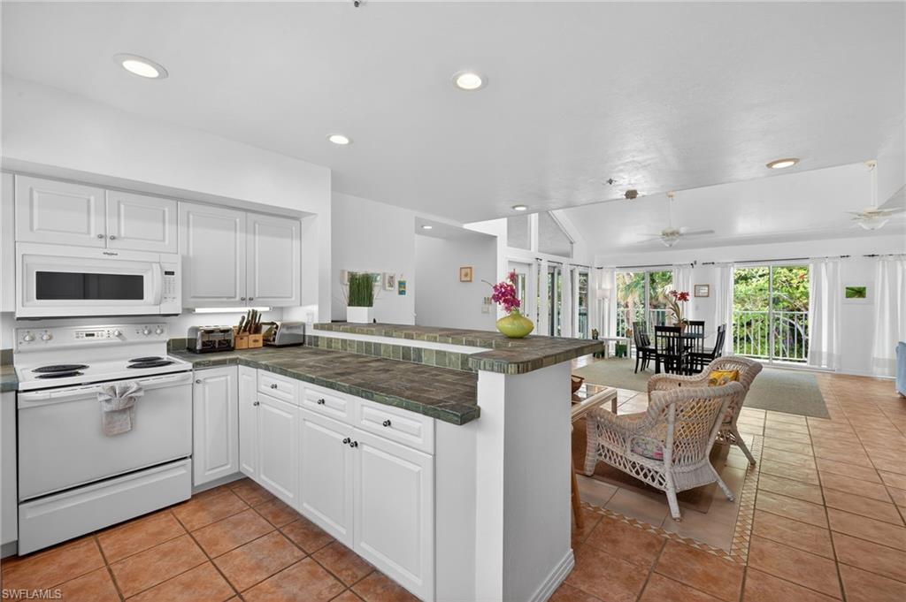 CAPTIVA BEACH - Residential