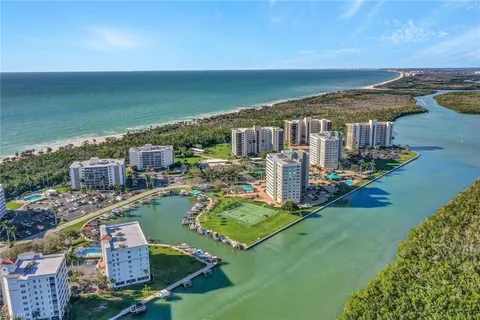 3 Bluebill Ave Unit 707, Naples, FL 34108 - #: 224011572