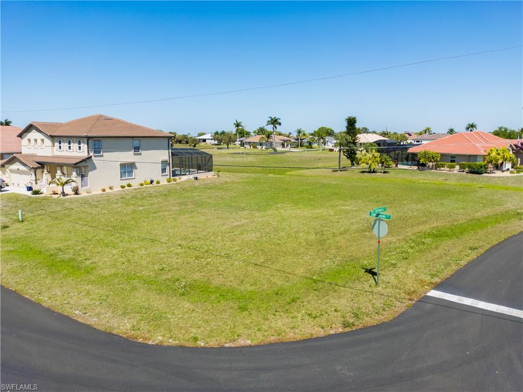 PUNTA GORDA ISLES - Land