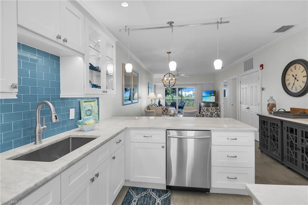 OLDE MARCO INN - Residential