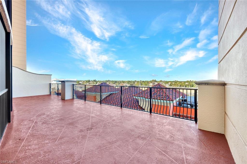 CAPE HARBOUR - Residential