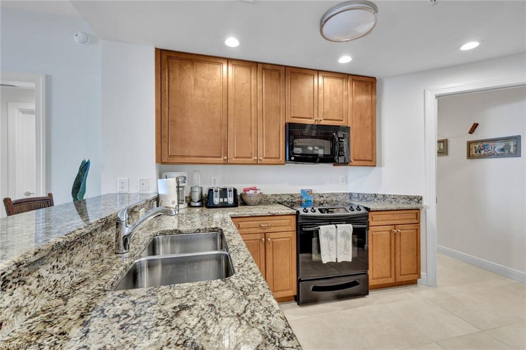 CAPE HARBOUR - Residential