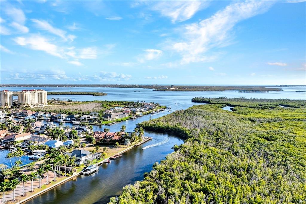 CAPE HARBOUR - Residential