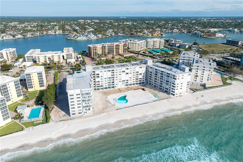 NAPLES CONTINENTAL - Residential