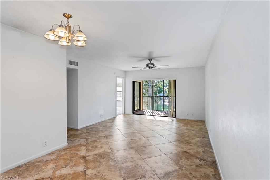 COURTYARD AT KINGS LAKE - Residential