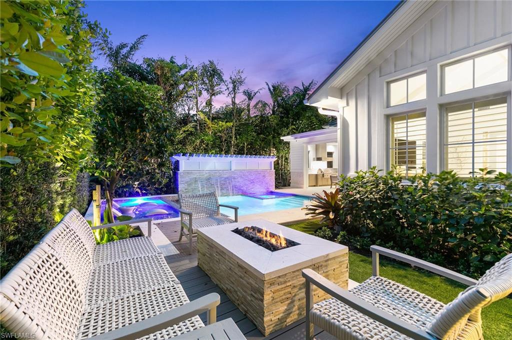 OLDE NAPLES - Residential