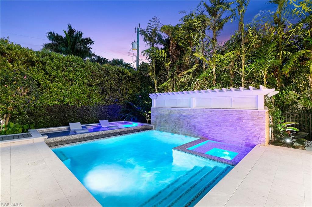 OLDE NAPLES - Residential