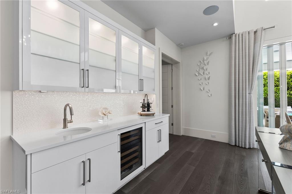 OLDE NAPLES - Residential