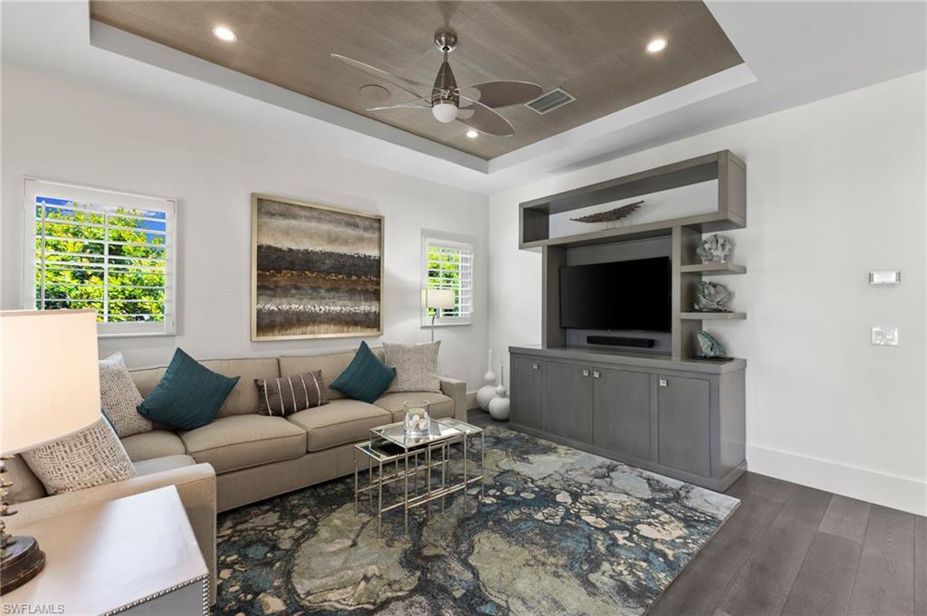 OLDE NAPLES - Residential