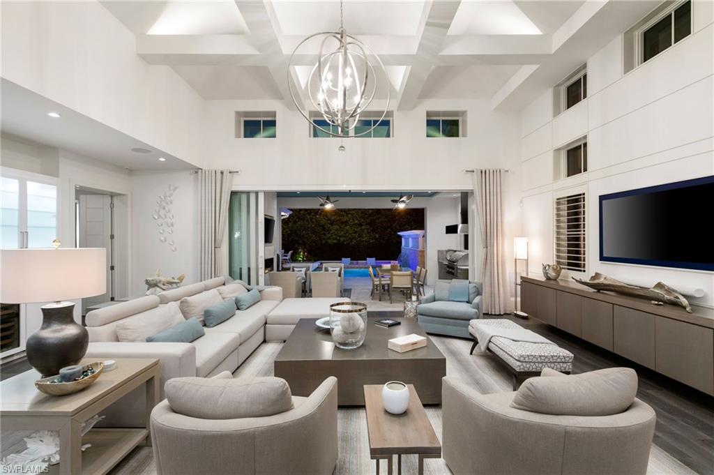 OLDE NAPLES - Residential