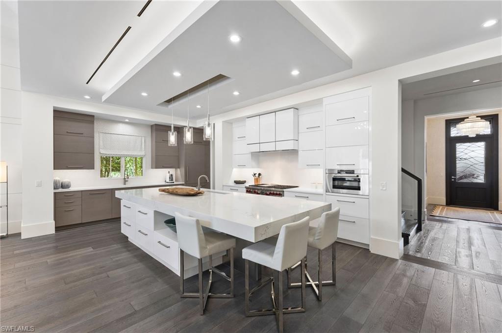 OLDE NAPLES - Residential