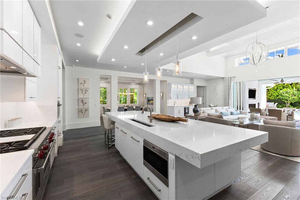 OLDE NAPLES - Residential