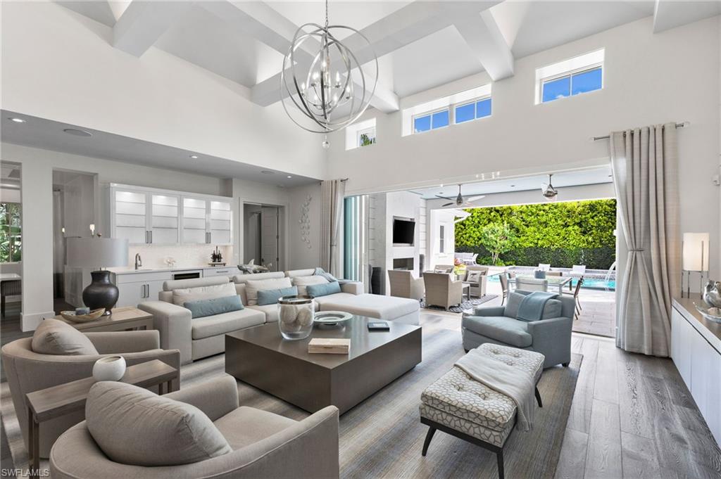 OLDE NAPLES - Residential