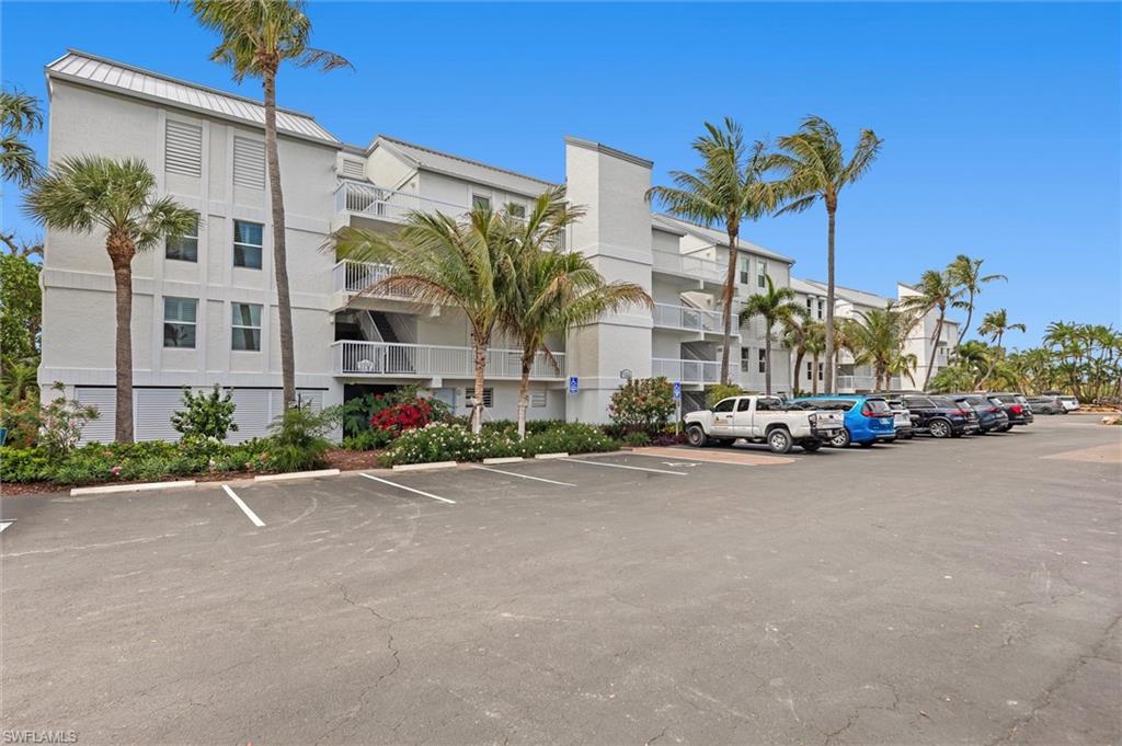 BEACH VILLAS CONDO - Residential