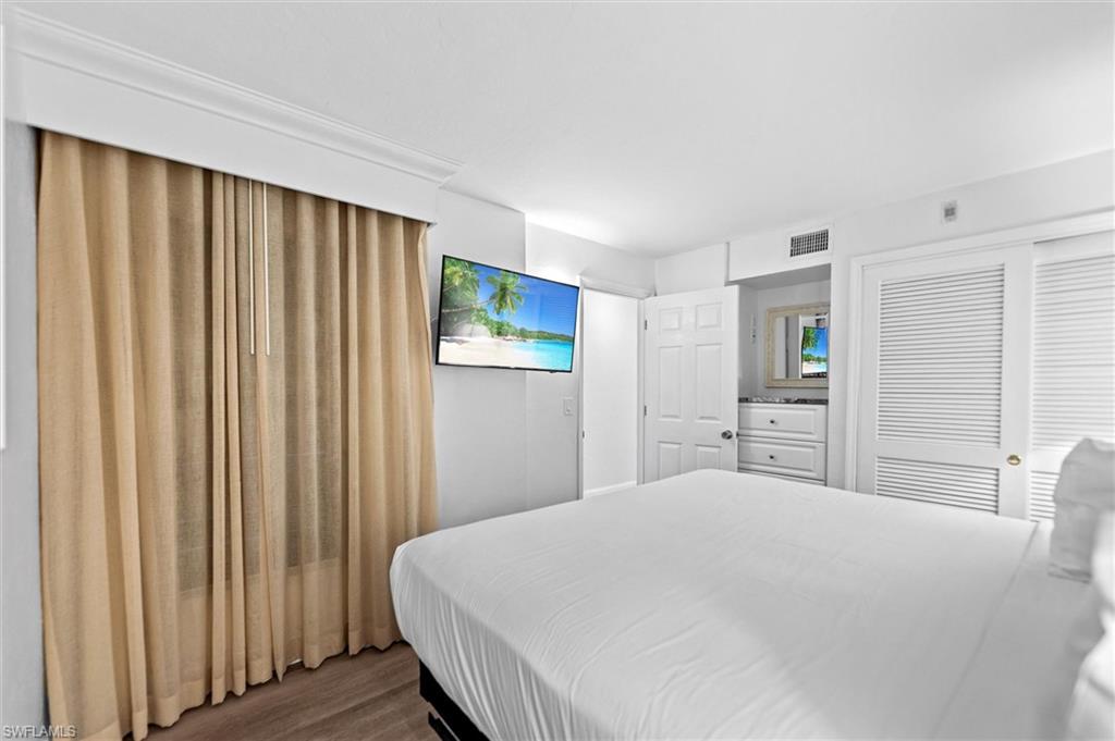 BEACH VILLAS CONDO - Residential