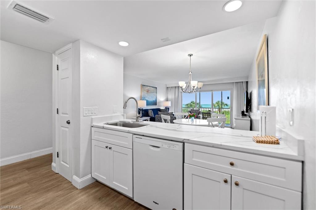 BEACH VILLAS CONDO - Residential