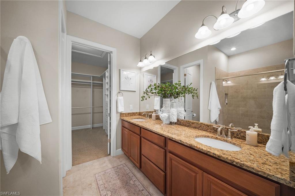 ESPLANADE - Residential