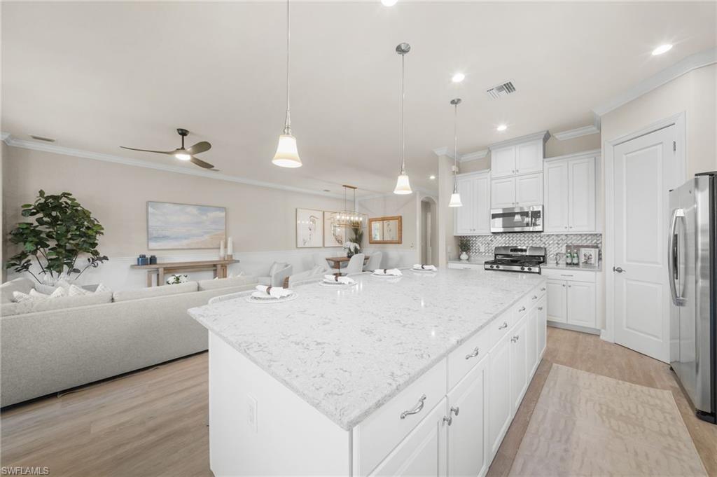 ESPLANADE - Residential